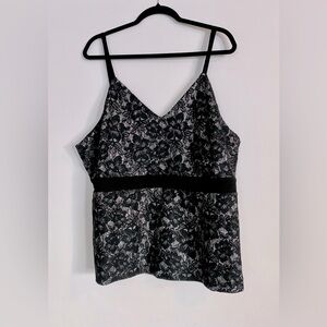 040 RICKI’S plus silver sparkly top